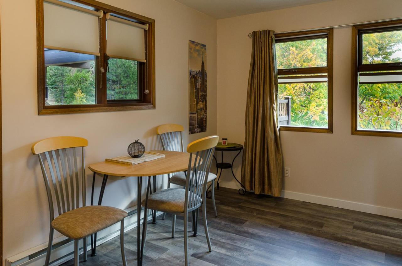 St Andrews By The Lake Golf Resort Kaleden Екстериор снимка